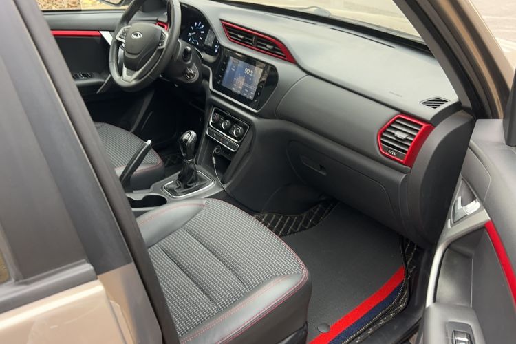 Used Chery Tiggo 3 2016 1.6L Manual ZhiShang Edition Interior 4