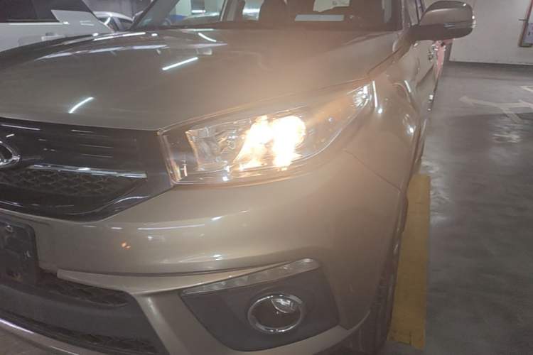 Used Chery Tiggo 3 2016 1.6L Manual ZhiShang Edition Left Front Headlight