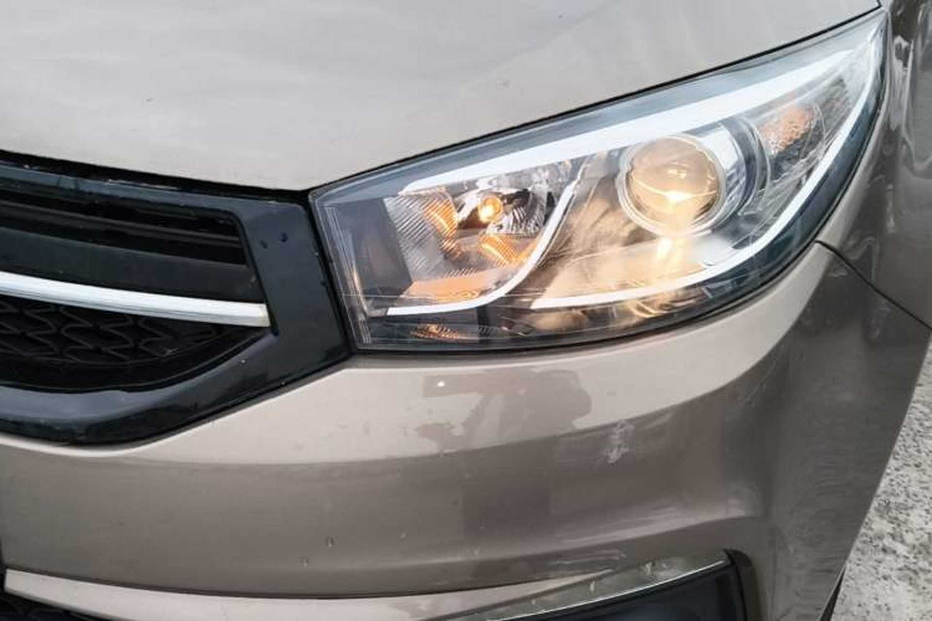 Used Chery Tiggo 3 2016 1.6L CVT ZhiShang Edition Left Front Headlight