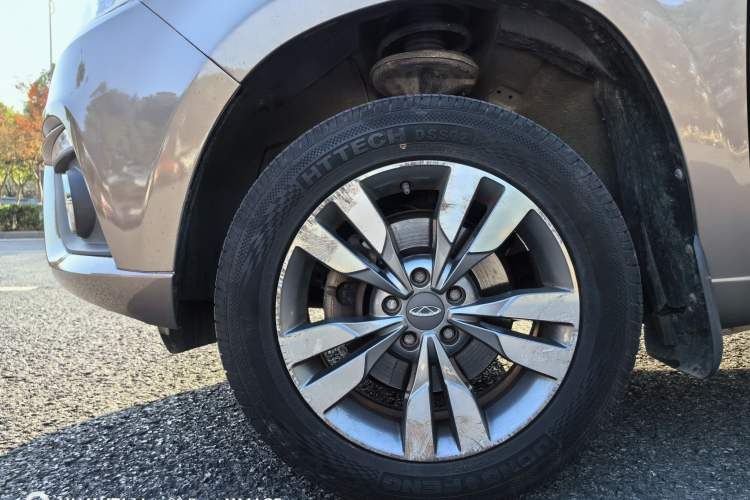 Used Chery Tiggo 3 2016 1.6L Manual ZhiShang Edition Left Front Wheel Hub