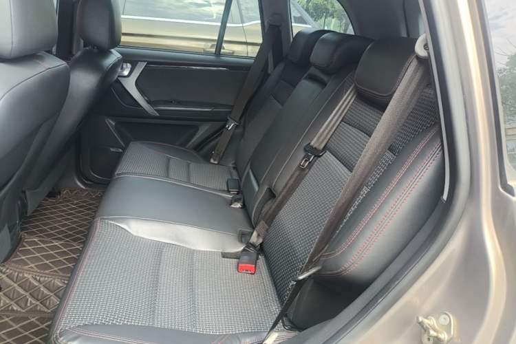 Used Chery Tiggo 3 2016 1.6L Manual ZhiShang Edition Left Rear Seat