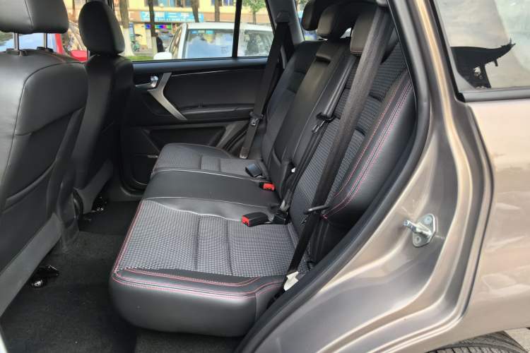 Used Chery Tiggo 3 2016 1.6L Manual ZhiShang Edition Left Rear Seat