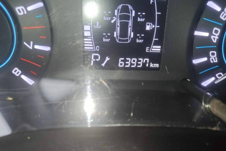 Used Chery Tiggo 3 2016 1.6L CVT ZhiShang Edition Odometer Close Up