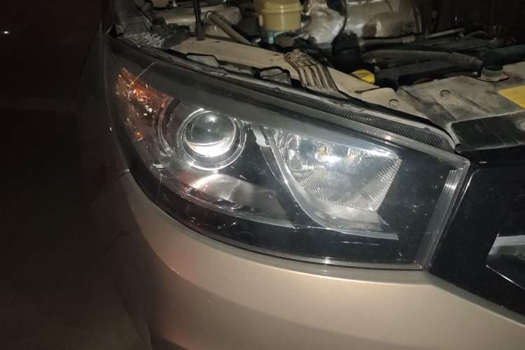 Used Chery Tiggo 3 2016 1.6L CVT Fashion Edition Right Front Headlight