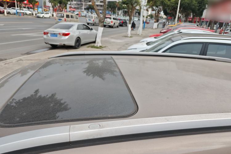 Used Chery Tiggo 3 2016 1.6L Manual ZhiShang Edition Roof