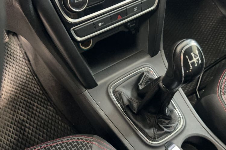 Used Chery Tiggo 3 2018 Classic Edition 1.6L Manual Elite Model Gear Lever
