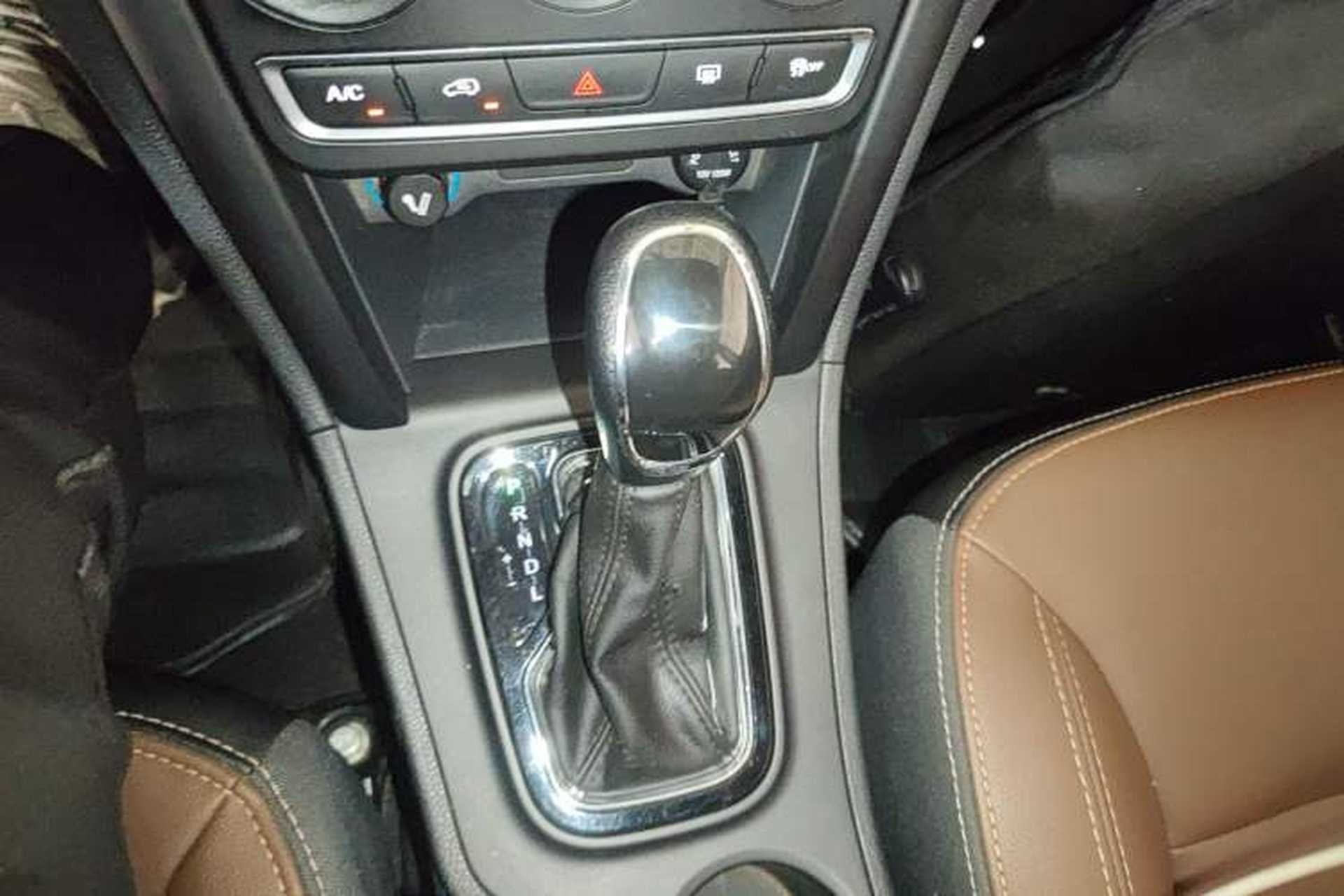 Used Chery Tiggo 3 2018 1.6L CVT Million Global Edition Gear Lever
