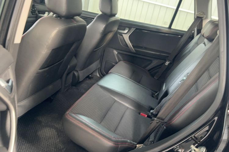 Used Chery Tiggo 3 2018 Classic Edition 1.6L Manual Elite Model Interior 2