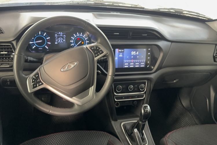 Used Chery Tiggo 3 2018 Classic Edition 1.6L Manual Elite Model Interior 4
