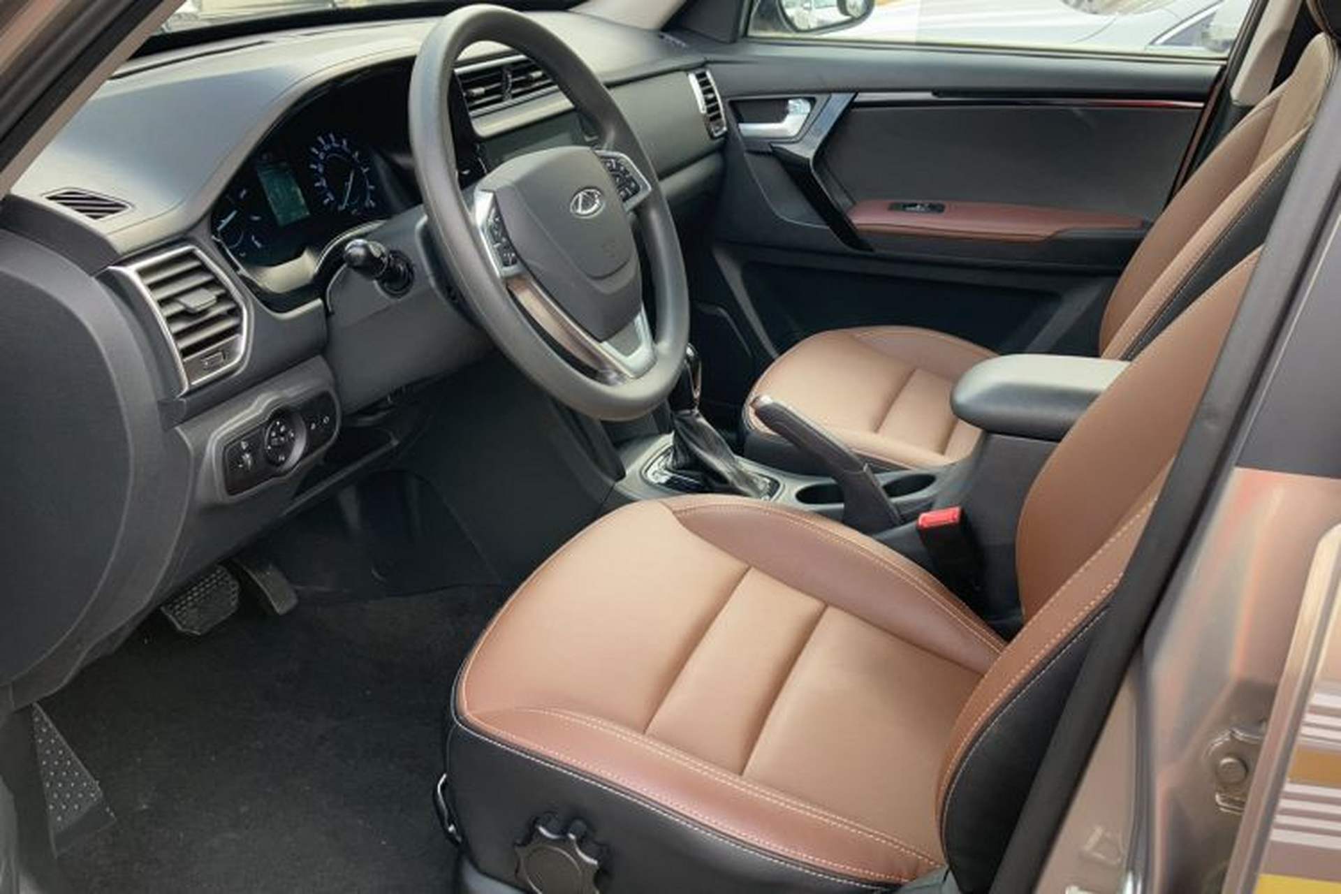 Used Chery Tiggo 3 2018 1.6L CVT Million Global Edition Interior 1