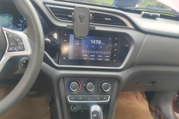 Used Chery Tiggo 3 2018 1.6L CVT Million Global Edition Audio And AC Panel