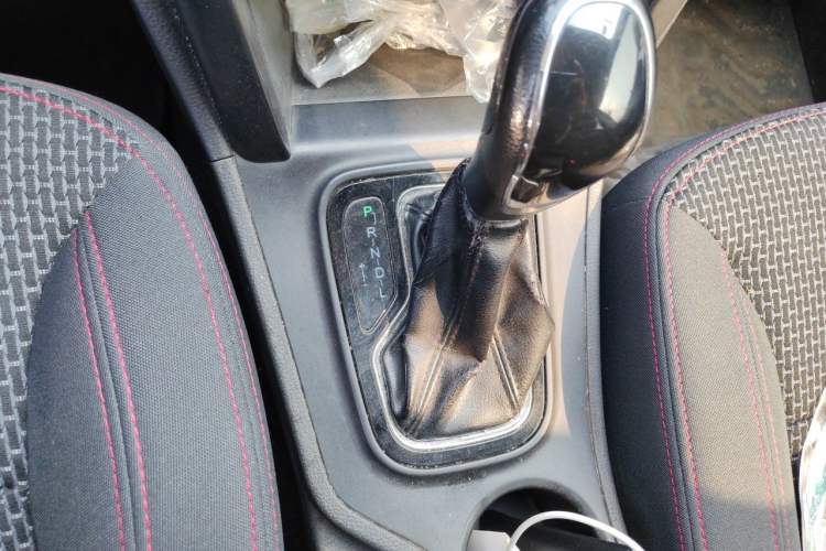 Used Chery Tiggo 3 2018 Classic Edition 1.6L CVT Comfort Model Gear Lever