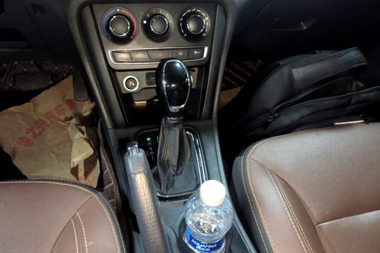 Used Chery Tiggo 3 2018 1.6L CVT Million Global Edition Gear Lever