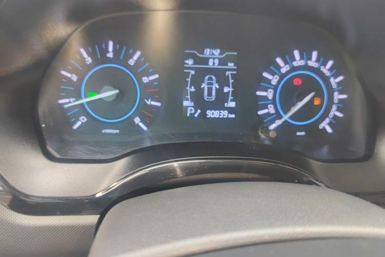 Used Chery Tiggo 3 2018 1.6L CVT Million Global Edition Odometer Close Up