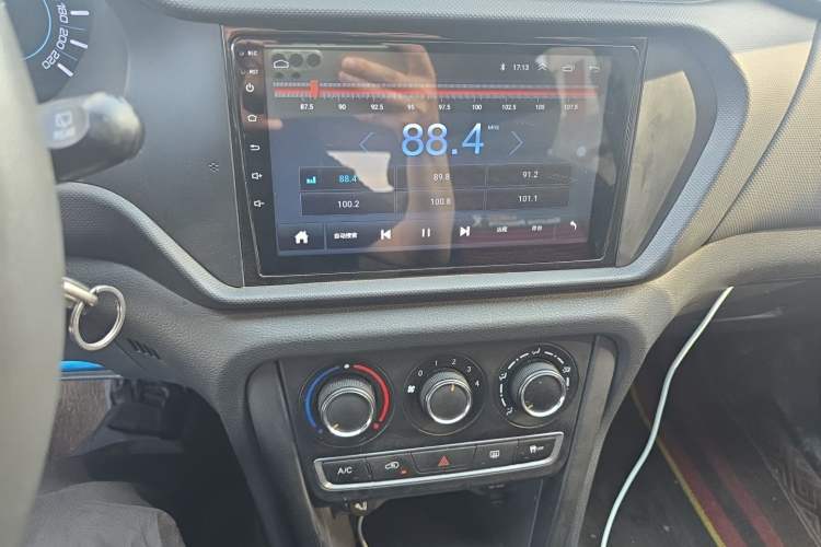 Used Chery Tiggo 3 2018 Classic Edition 1.6L Manual Comfort Model Audio And AC Panel