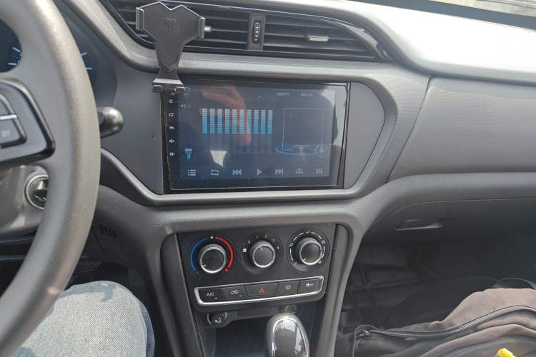 Used Chery Tiggo 3 2018 Classic Edition 1.6L CVT Comfort Model Audio And AC Panel