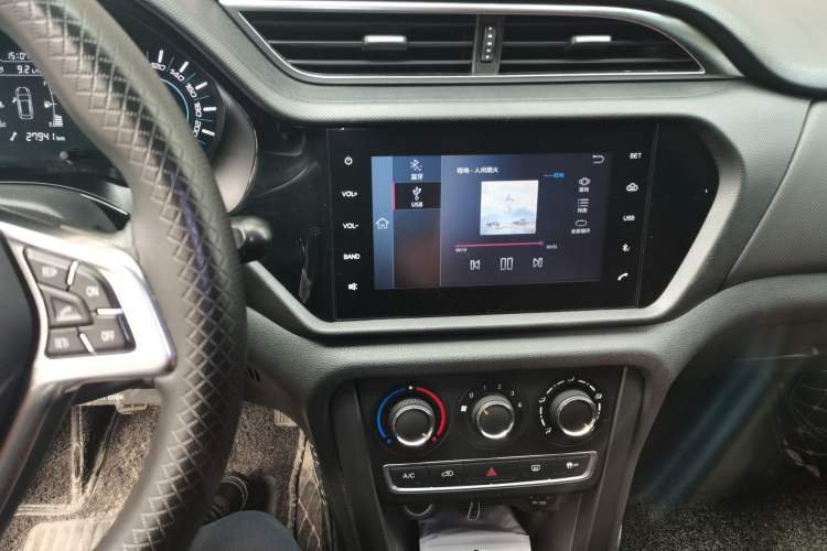 Used Chery Tiggo 3 2018 1.6L Manual Million Global Edition Audio And AC Panel