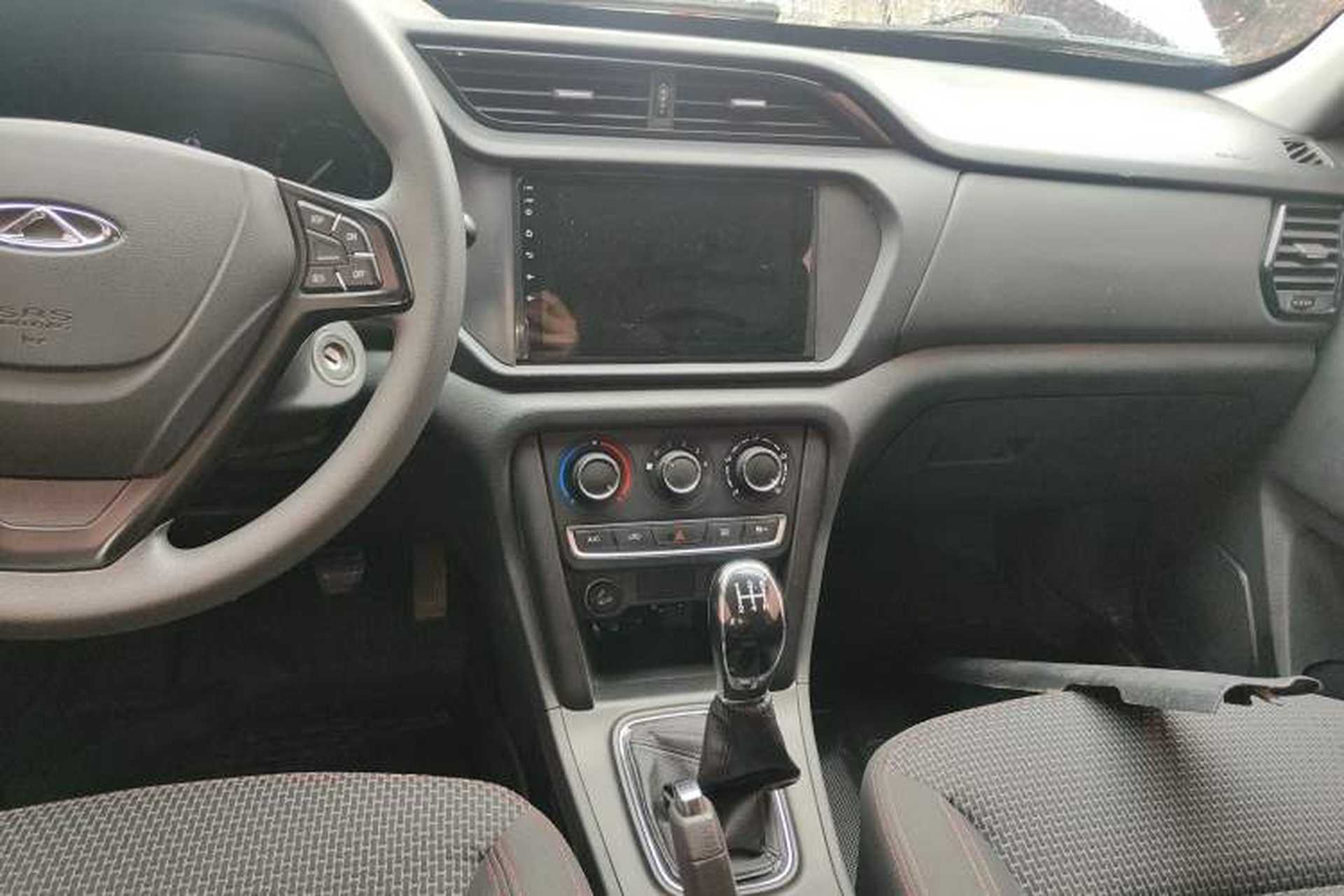 Used Chery Tiggo 3 2018 Classic Edition 1.6L Manual Comfort Model Audio And AC Panel