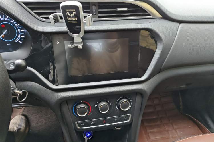 Used Chery Tiggo 3 2018 1.6L Manual Million Global Edition Audio And AC Panel