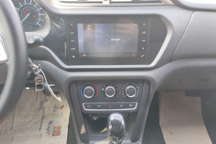 Used Chery Tiggo 3 2018 1.6L CVT Million Global Edition Audio And AC Panel