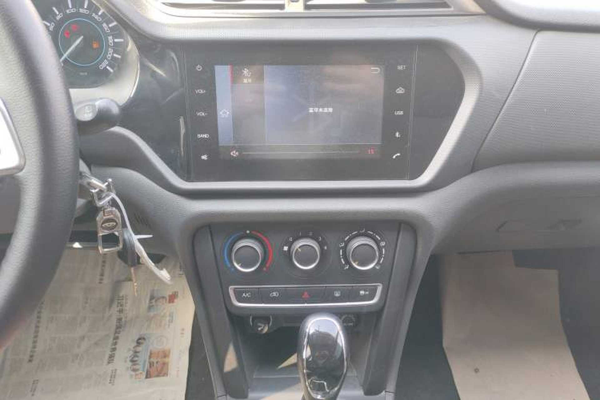 Used Chery Tiggo 3 2018 1.6L CVT Million Global Edition Audio And AC Panel