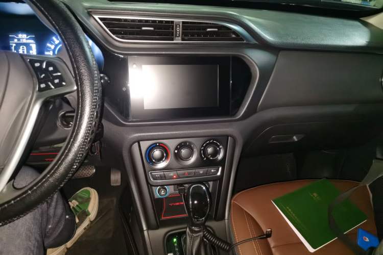 Used Chery Tiggo 3 2018 1.6L CVT Million Global Edition Audio And AC Panel