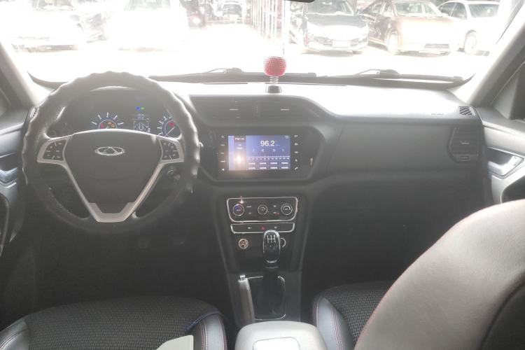 Used Chery Tiggo 3 2018 Classic Edition 1.6L Manual Elite Model Center Console