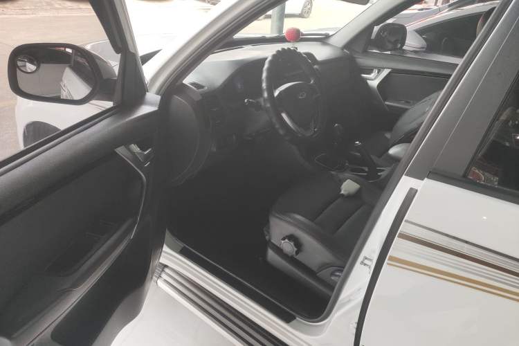 Used Chery Tiggo 3 2018 Classic Edition 1.6L Manual Elite Model Driver Seat