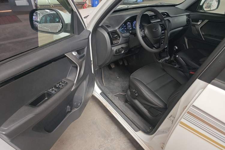 Used Chery Tiggo 3 2018 Classic Edition 1.6L Manual Comfort Model Driver Seat