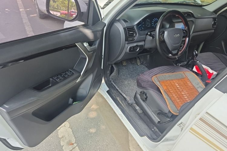 Used Chery Tiggo 3 2018 Classic Edition 1.6L Manual Comfort Model Driver Seat