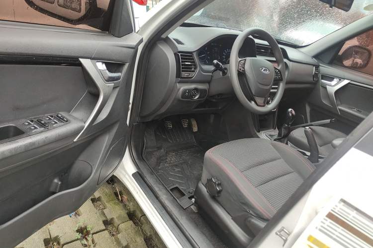 Used Chery Tiggo 3 2018 Classic Edition 1.6L Manual Comfort Model Driver Seat