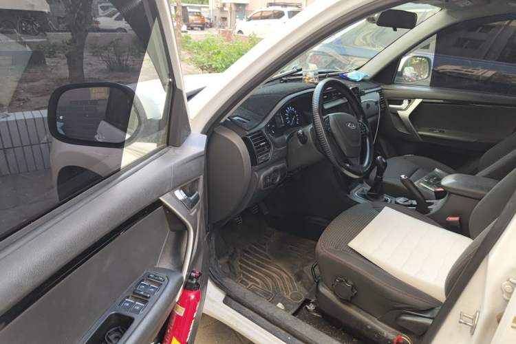 Used Chery Tiggo 3 2018 Classic Edition 1.6L Manual Comfort Model Driver Seat