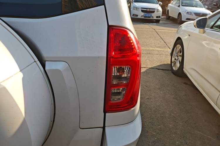Used Chery Tiggo 3 2018 Classic Edition 1.6L Manual Comfort Model Exterior 6