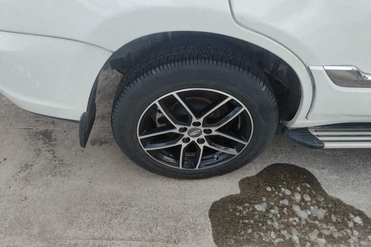 Used Chery Tiggo 3 2018 1.6L Manual Million Global Edition Exterior 8