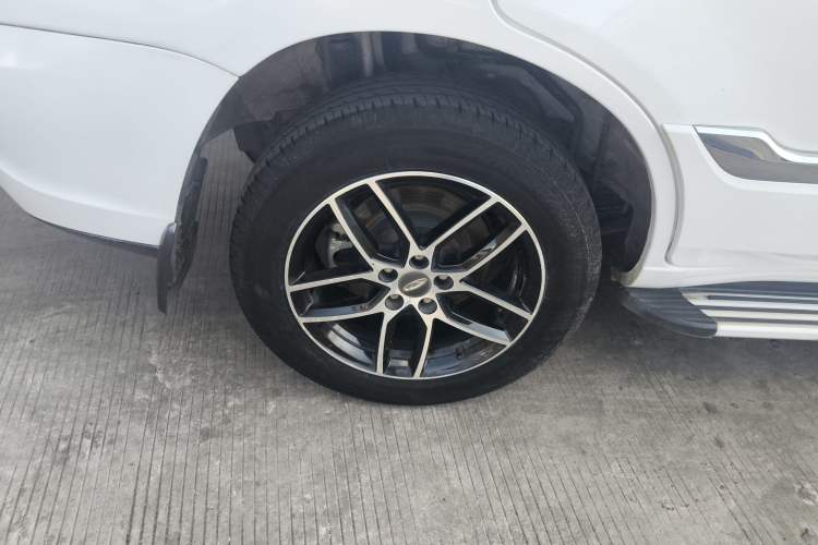 Used Chery Tiggo 3 2018 1.6L Manual Million Global Edition Exterior 8