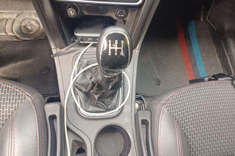 Used Chery Tiggo 3 2018 Classic Edition 1.6L Manual Elite Model Gear Lever