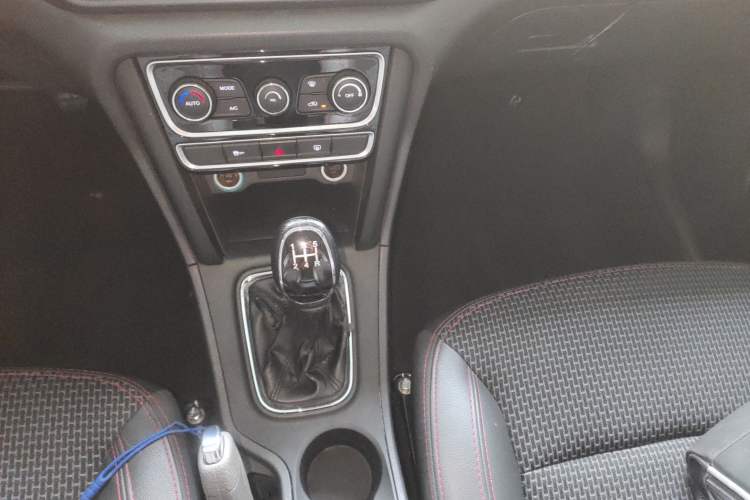 Used Chery Tiggo 3 2018 Classic Edition 1.6L Manual Elite Model Gear Lever