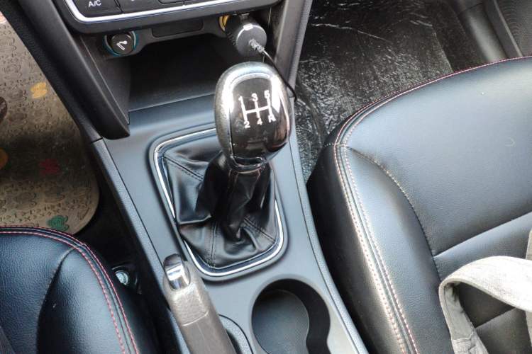 Used Chery Tiggo 3 2018 Classic Edition 1.6L Manual Comfort Model Gear Lever