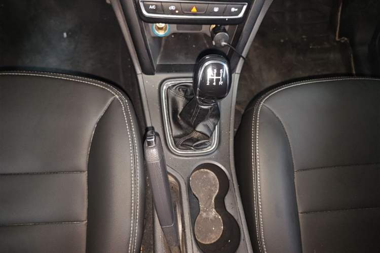 Used Chery Tiggo 3 2018 Classic Edition 1.6L Manual Comfort Model Gear Lever