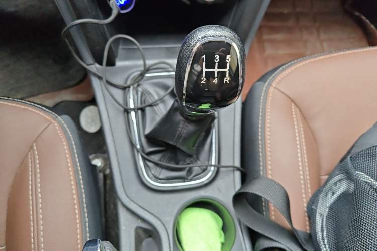 Used Chery Tiggo 3 2018 1.6L Manual Million Global Edition Gear Lever