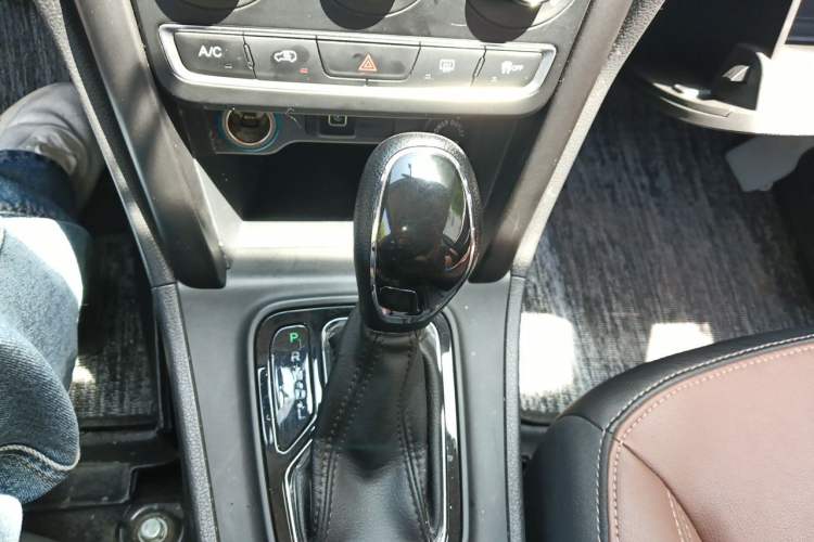 Used Chery Tiggo 3 2018 1.6L CVT Million Global Edition Gear Lever
