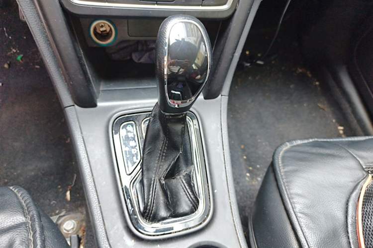 Used Chery Tiggo 3 2018 Classic Edition 1.6L CVT Comfort Model Gear Lever