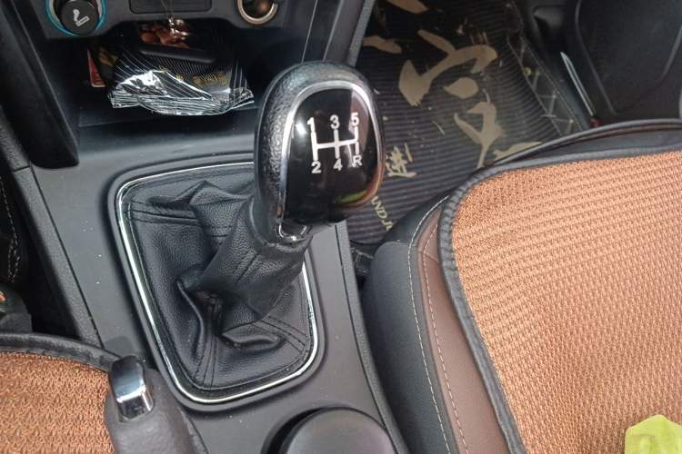 Used Chery Tiggo 3 2018 1.6L Manual Million Global Edition Gear Lever