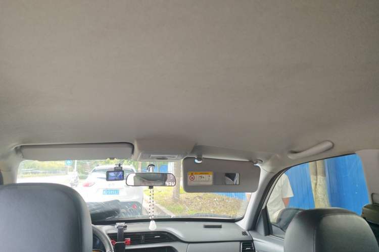 Used Chery Tiggo 3 2018 Classic Edition 1.6L Manual Elite Model Headliner