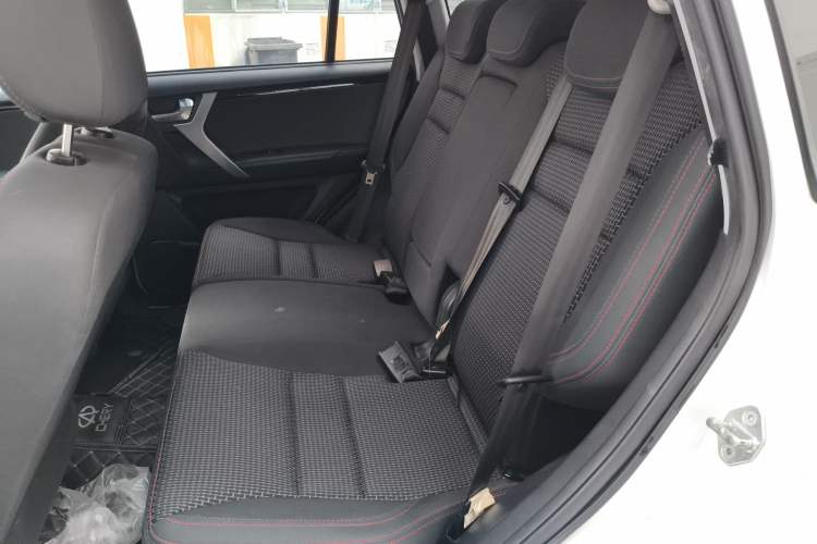 Used Chery Tiggo 3 2018 Classic Edition 1.6L CVT Comfort Model Interior 4