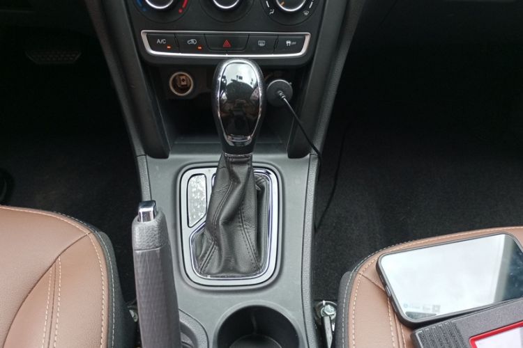 Used Chery Tiggo 3 2018 1.6L CVT Million Global Edition Interior 4