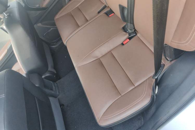 Used Chery Tiggo 3 2018 1.6L Manual Million Global Edition Interior 4