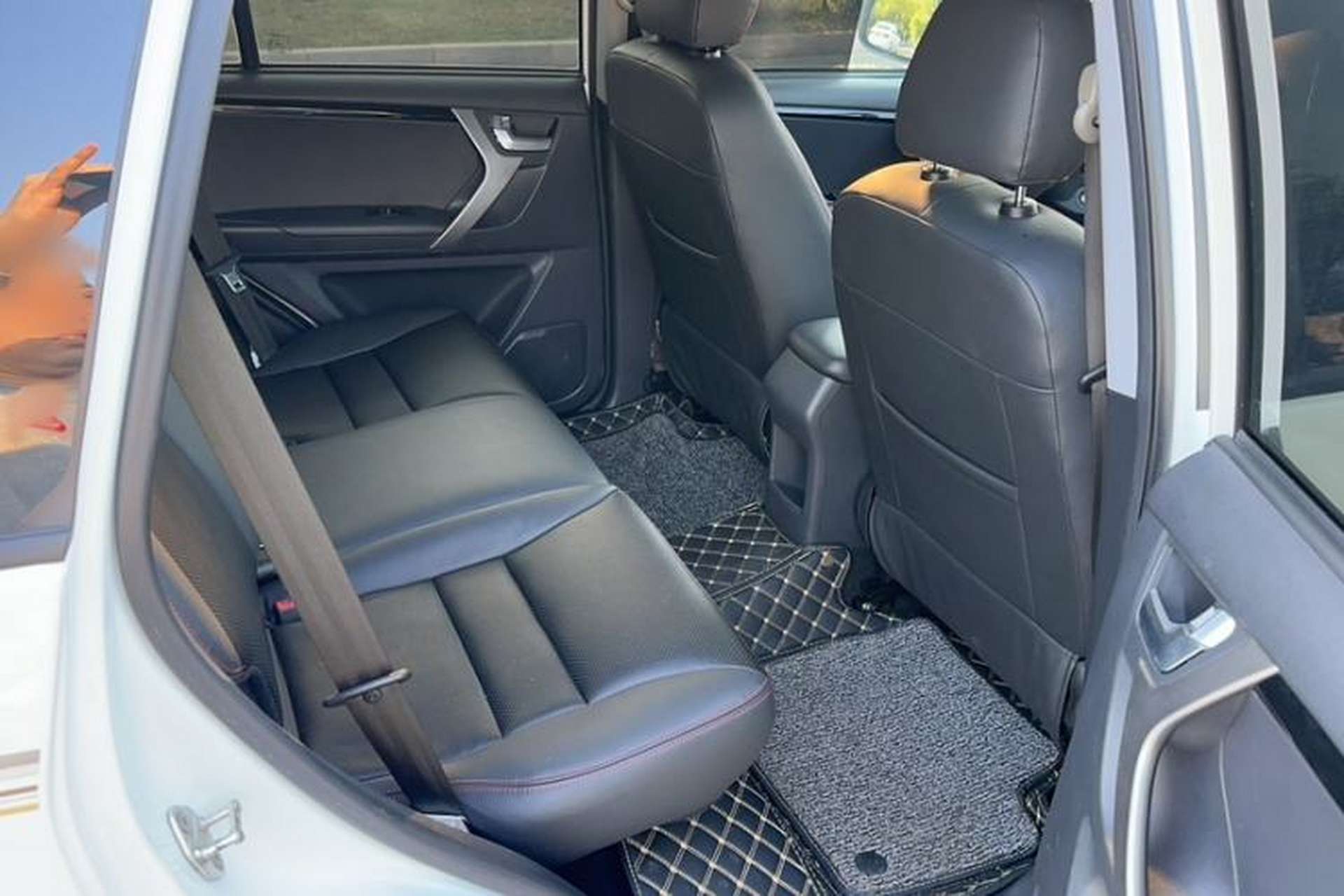 Used Chery Tiggo 3 2018 Classic Edition 1.6L Manual Comfort Model Interior 4
