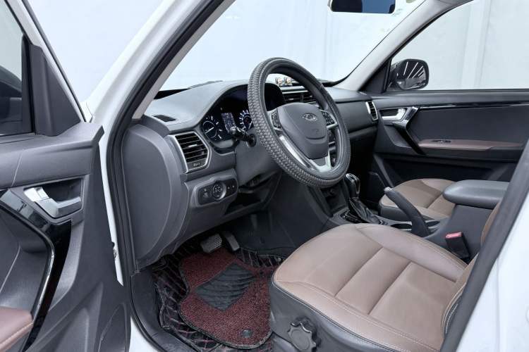 Used Chery Tiggo 3 2018 1.6L CVT Million Global Edition Interior 5