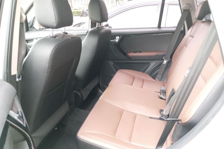 Used Chery Tiggo 3 2018 1.6L CVT Million Global Edition Interior 6